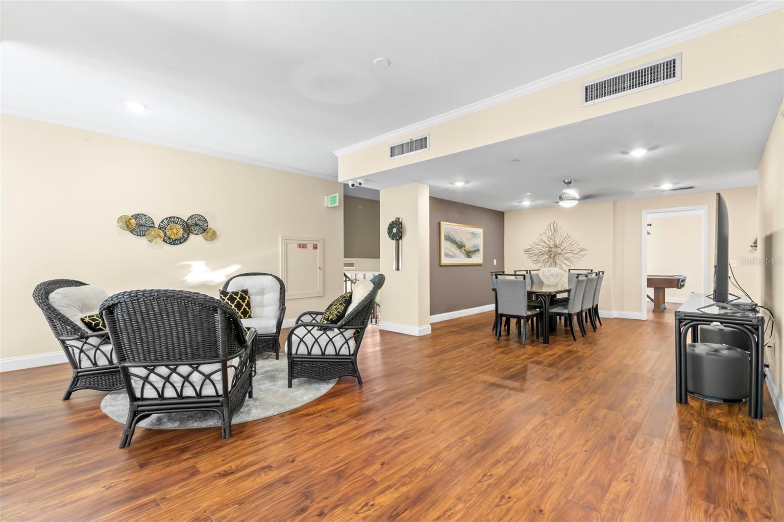 Image 55 of 66 For 700 Island Way 704