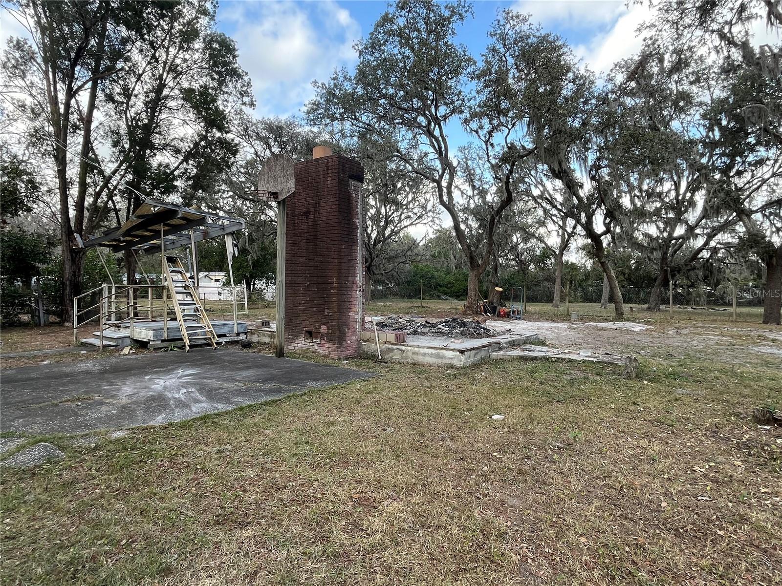 Listing photo id 22 for 1319 Vance Road