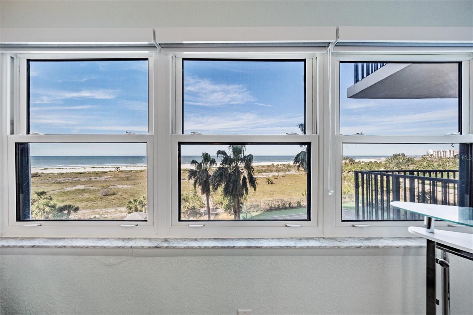 Image 15 of 42 For 1230 Gulf Boulevard 604