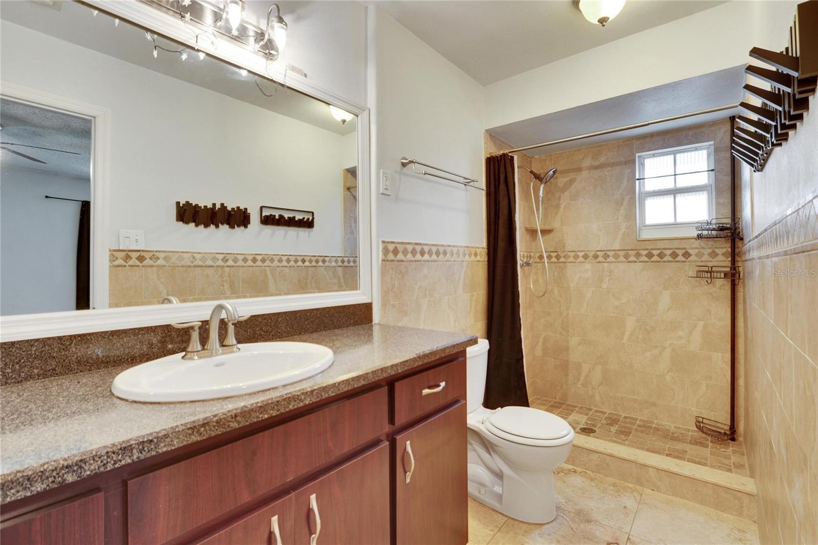 Listing photo id 20 for 1206 Meadowcrest Drive