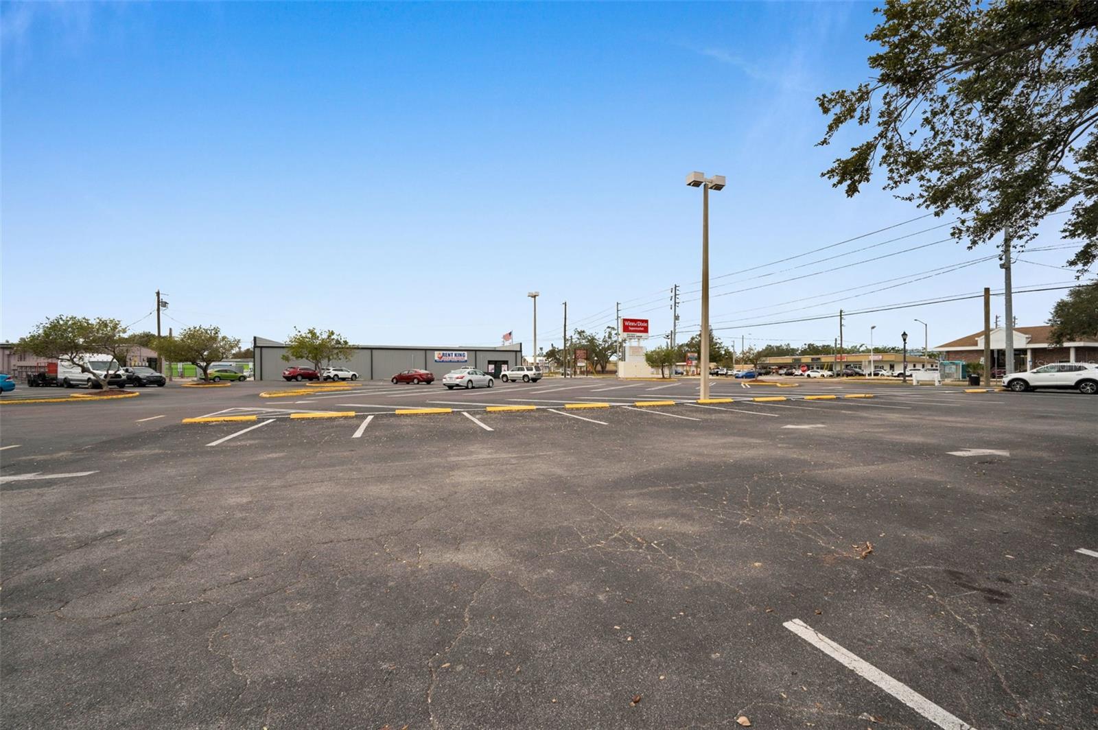 Image 15 of 30 For 5802 54th Avenue N
