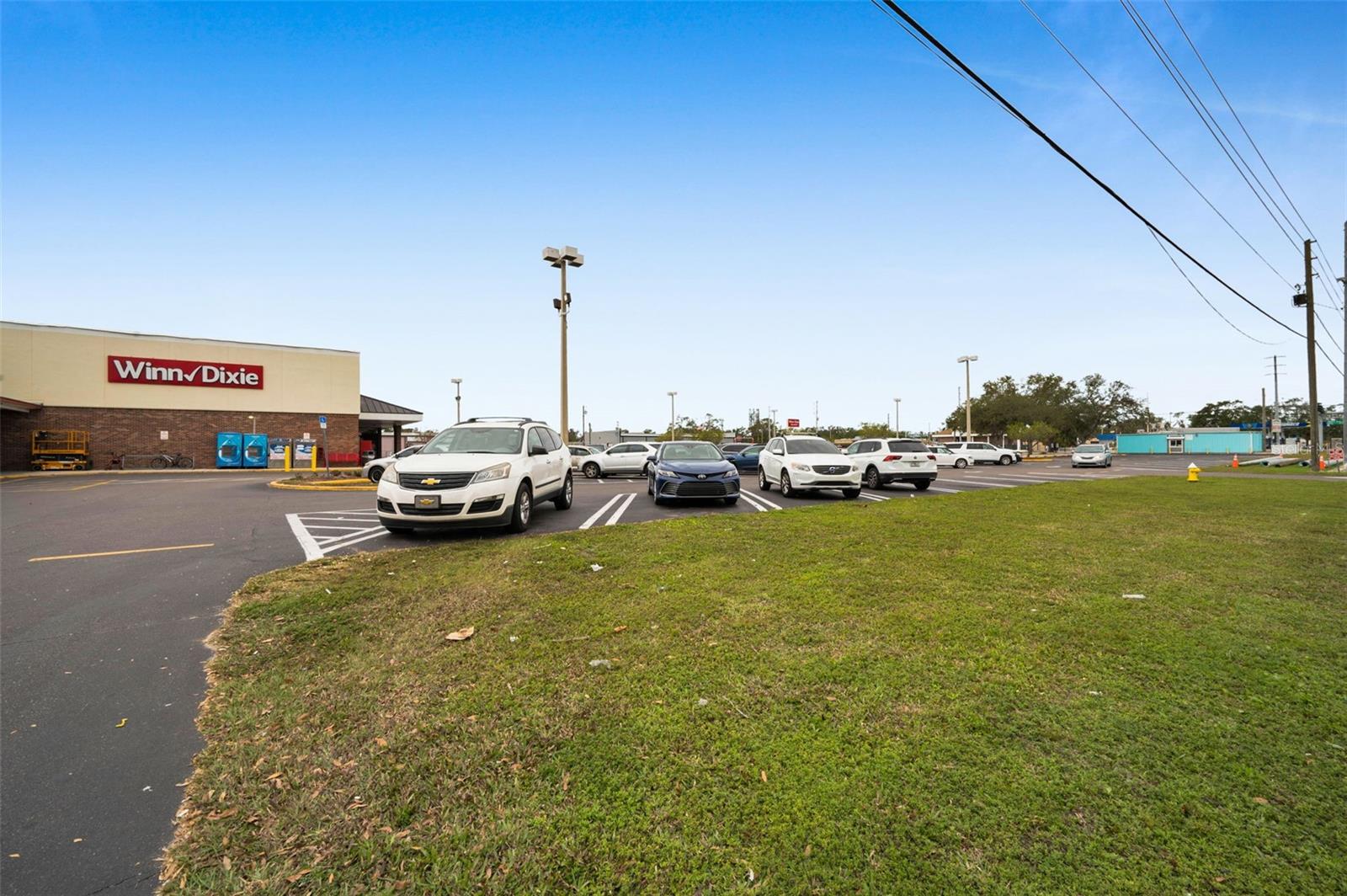 Image 21 of 30 For 5802 54th Avenue N