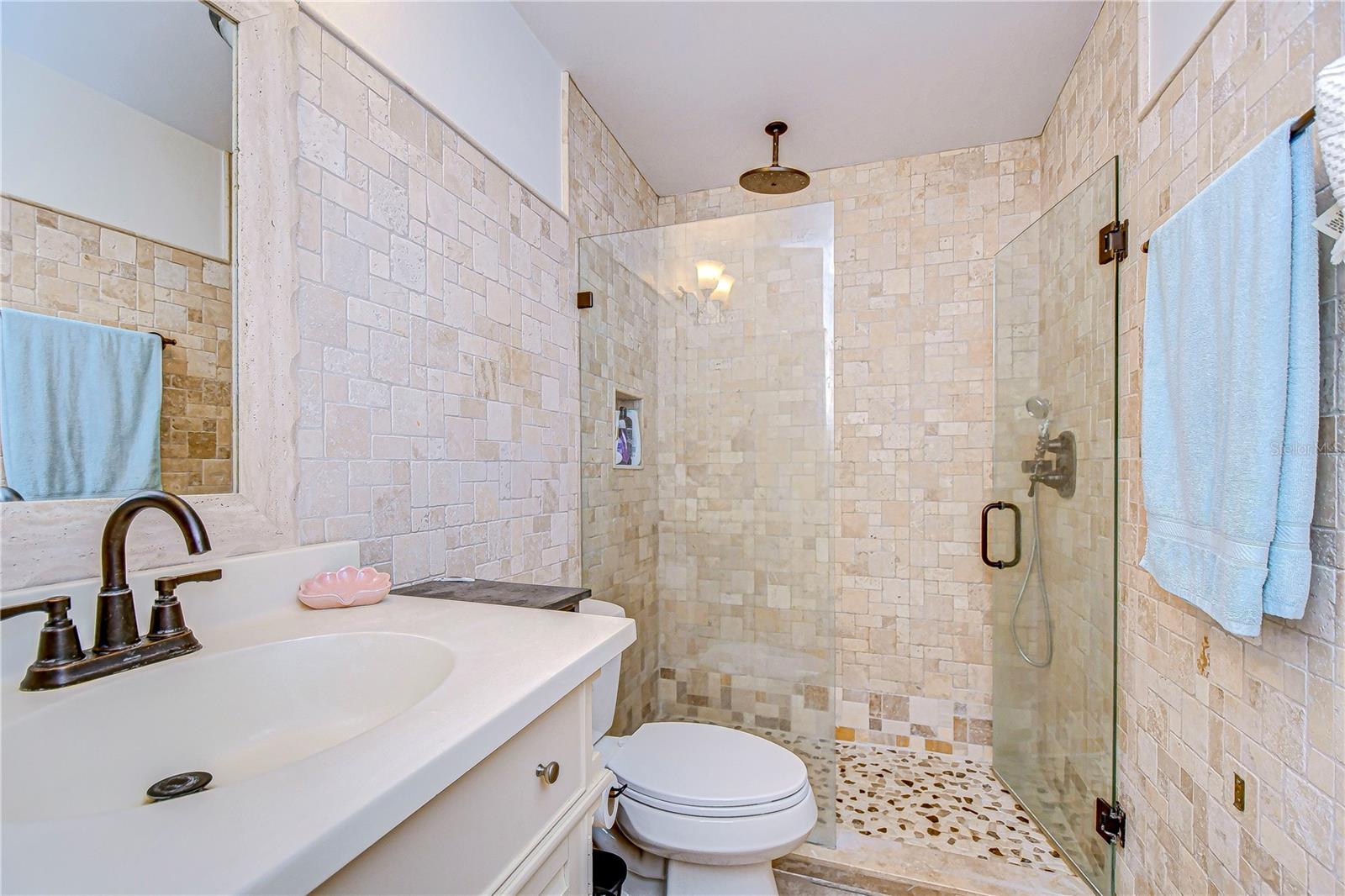 Image 13 of 82 For 5176 Salmon Drive Se D