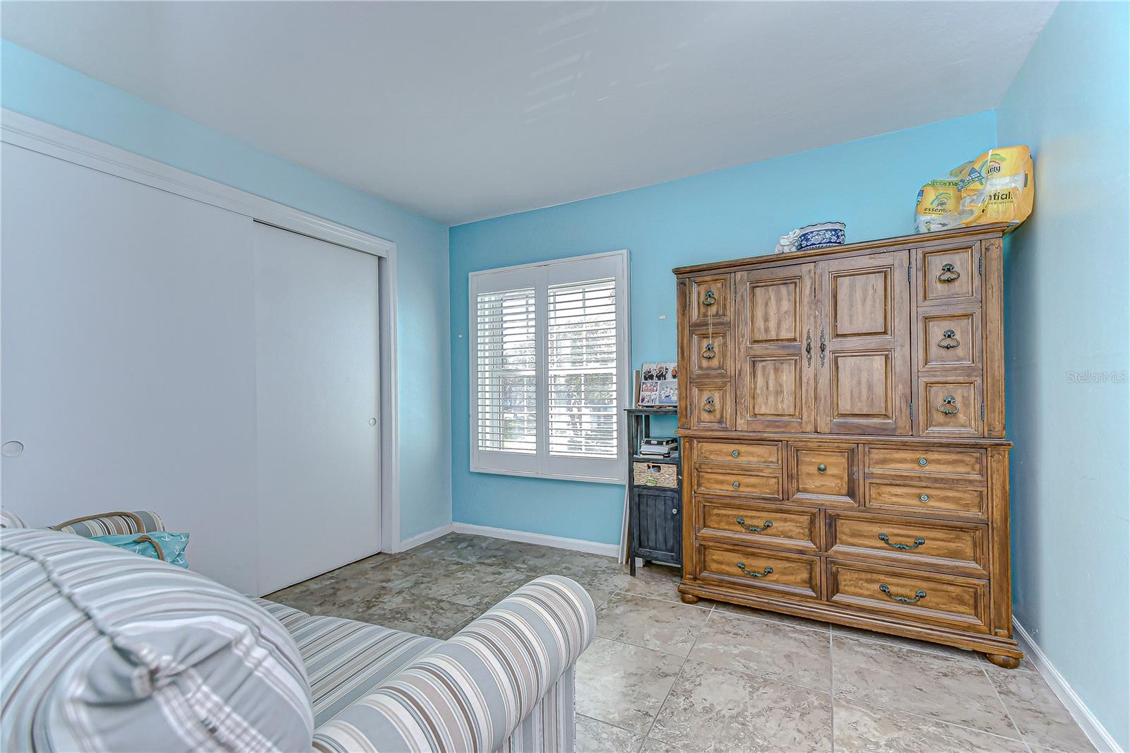 Image 14 of 82 For 5176 Salmon Drive Se D