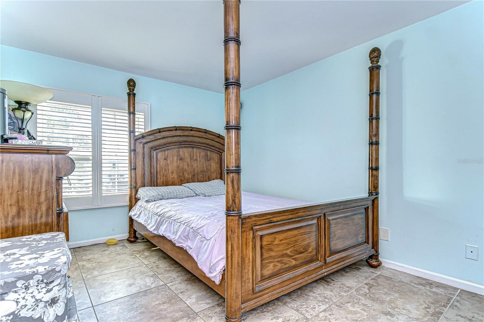 Image 15 of 82 For 5176 Salmon Drive Se D