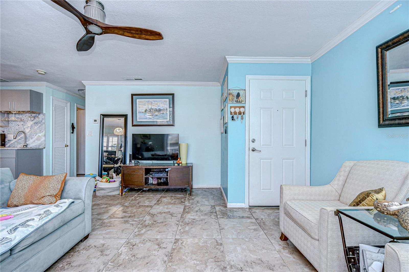 Image 6 of 82 For 5176 Salmon Drive Se D