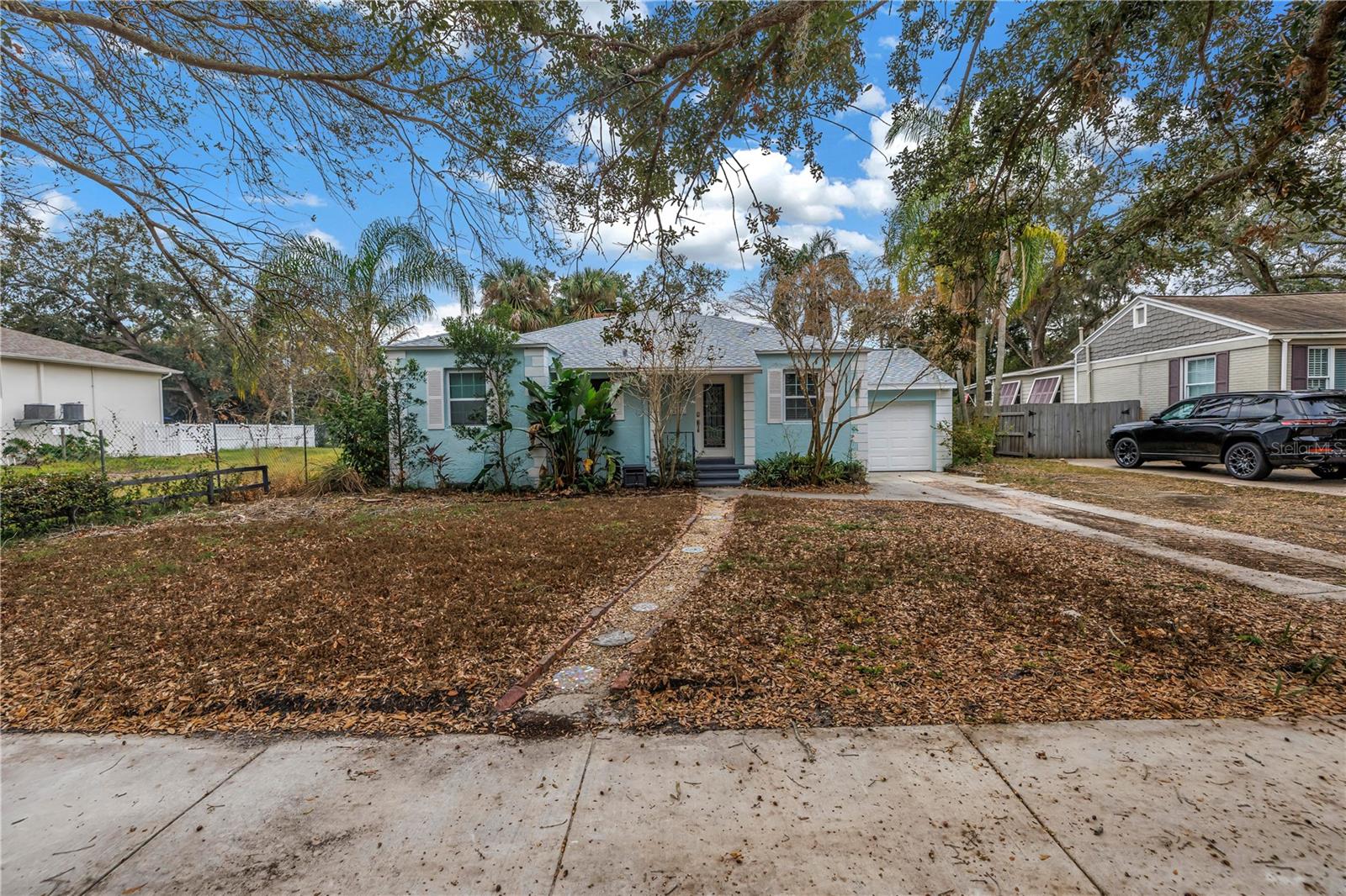 Listing photo id 1 for 2932 Alline Avenue