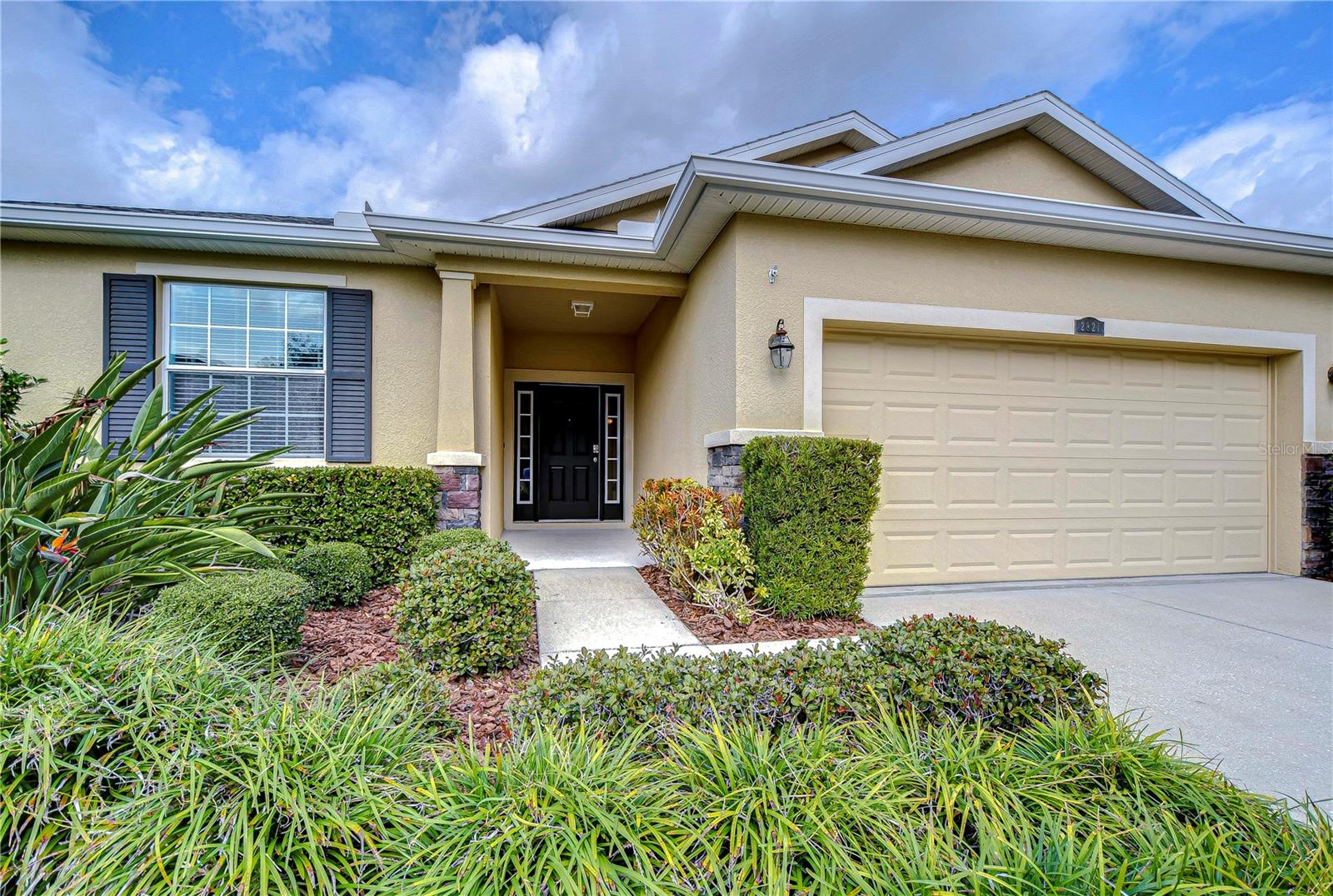 Listing photo id 26 for 2821 Holly Bluff Court