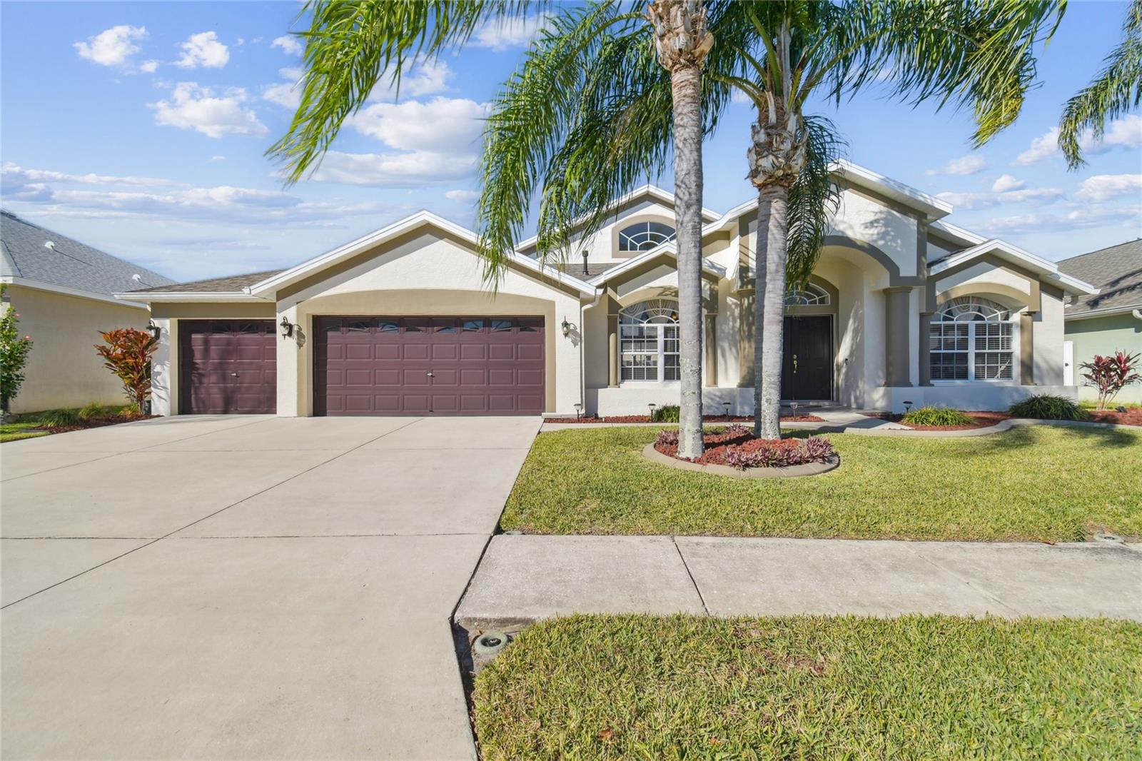 Details for 10338 Meadow Crossing Drive, TAMPA, FL 33647