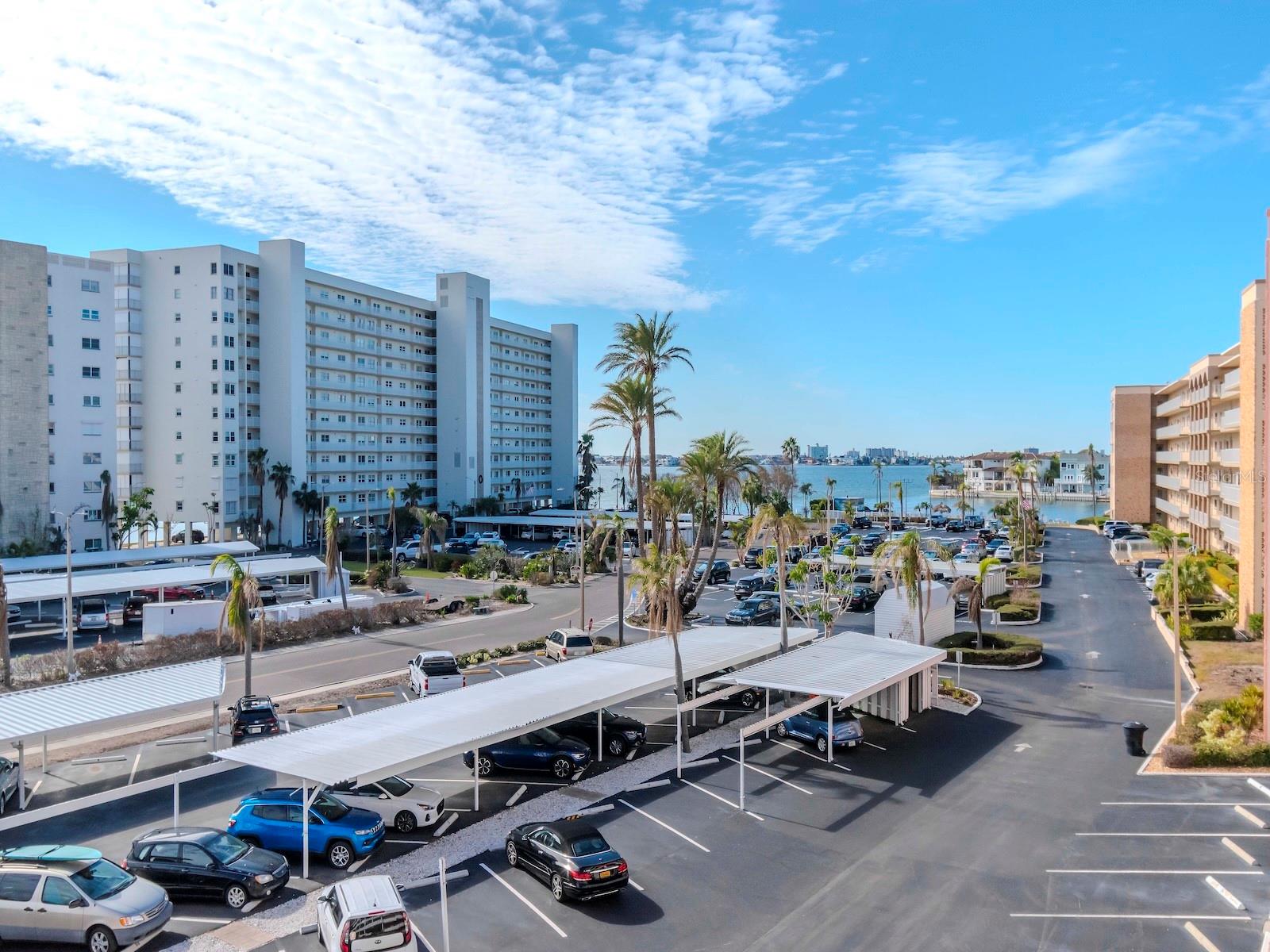 Listing photo id 23 for 6025 Shore Boulevard S 409