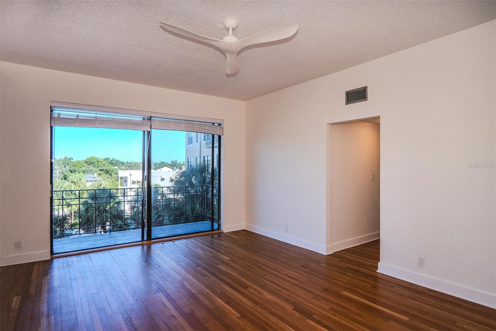 Image 10 of 29 For 2109 Bayshore Boulevard 410