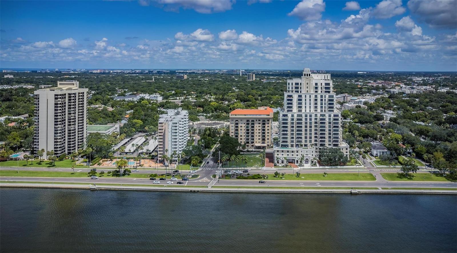 Image 4 of 29 For 2109 Bayshore Boulevard 410