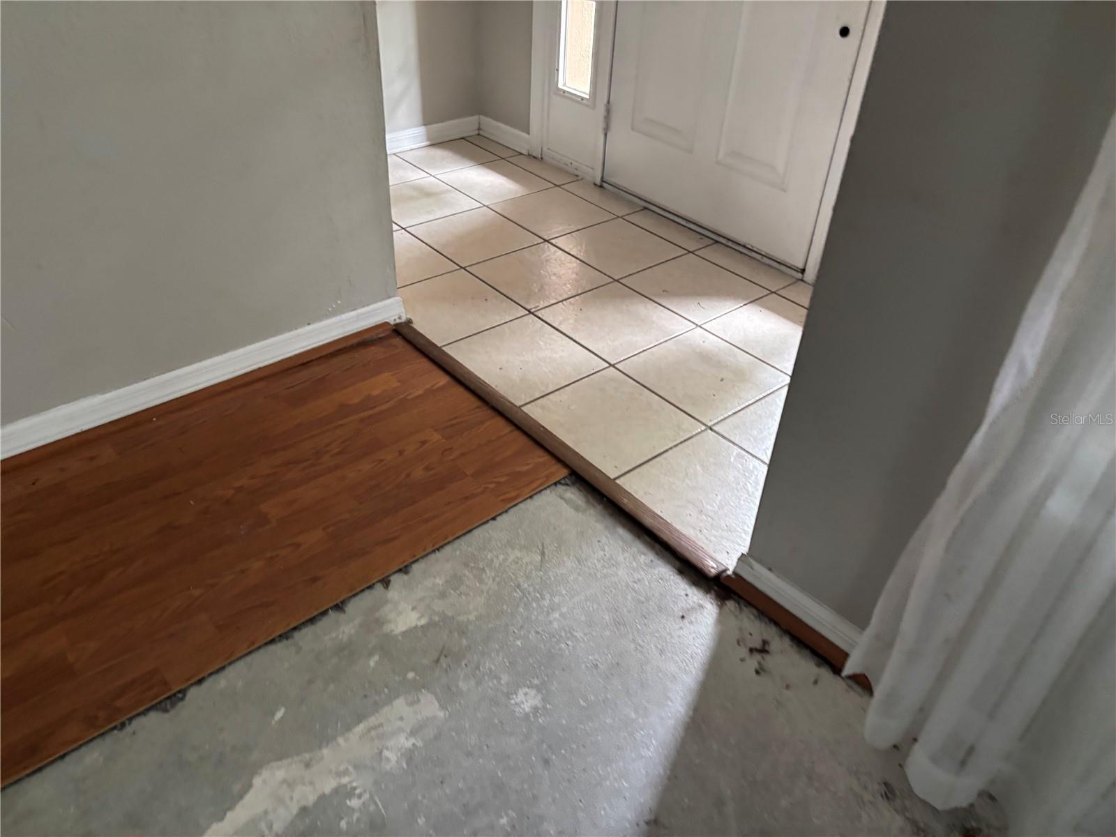 Image 41 of 44 For 10814 Newbridge Drive