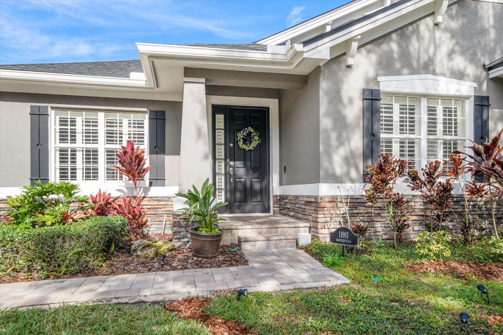 Listing photo id 3 for 11911 Mandevilla Court