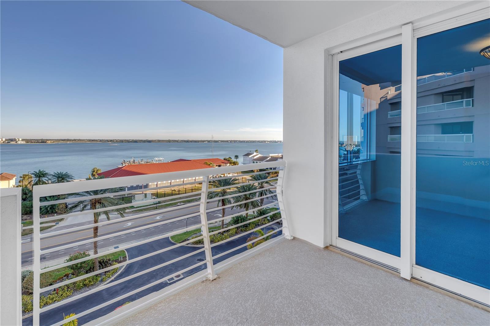 Listing photo id 70 for 1350 Gulf Boulevard 703, 704