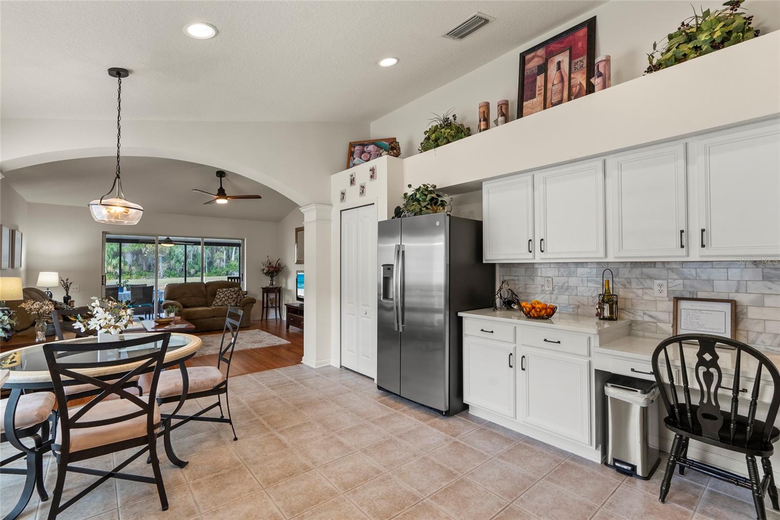 Image 12 of 39 For 25237 Lexington Oaks Boulevard