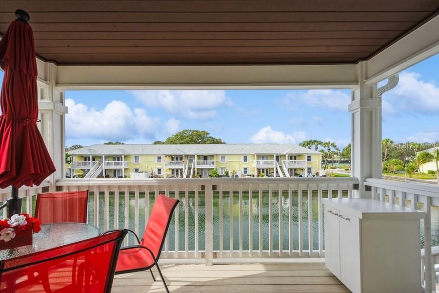 Image 33 of 52 For 5005 Coquina Key Drive Se E