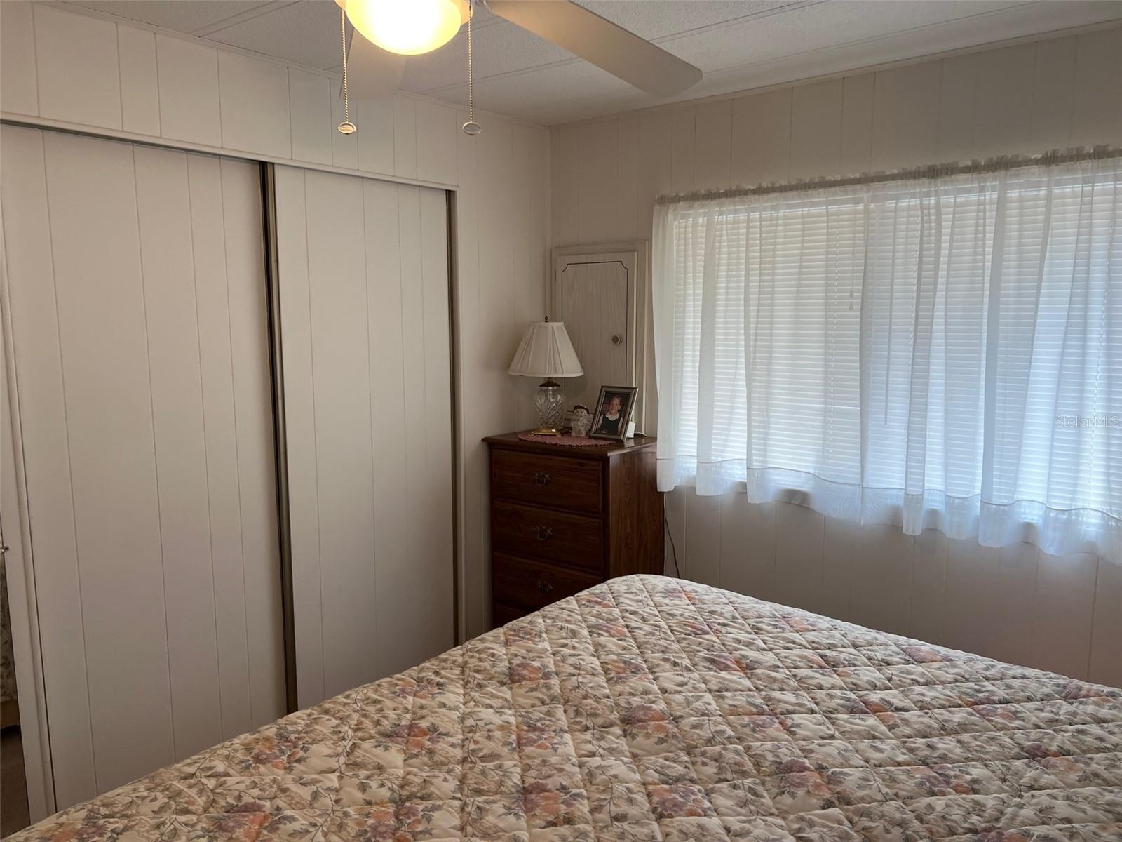 Image 17 of 34 For 610 Queen Palm Street