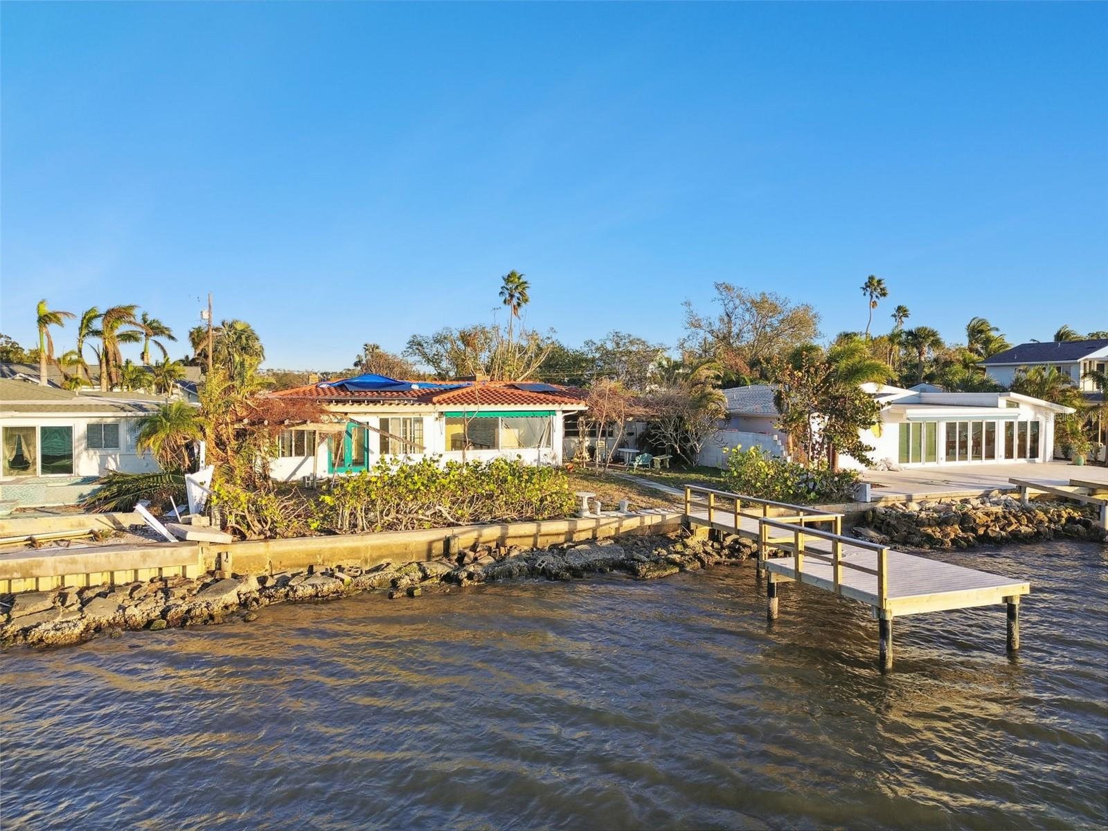 Listing photo id 53 for 1836 Venetian Point Drive