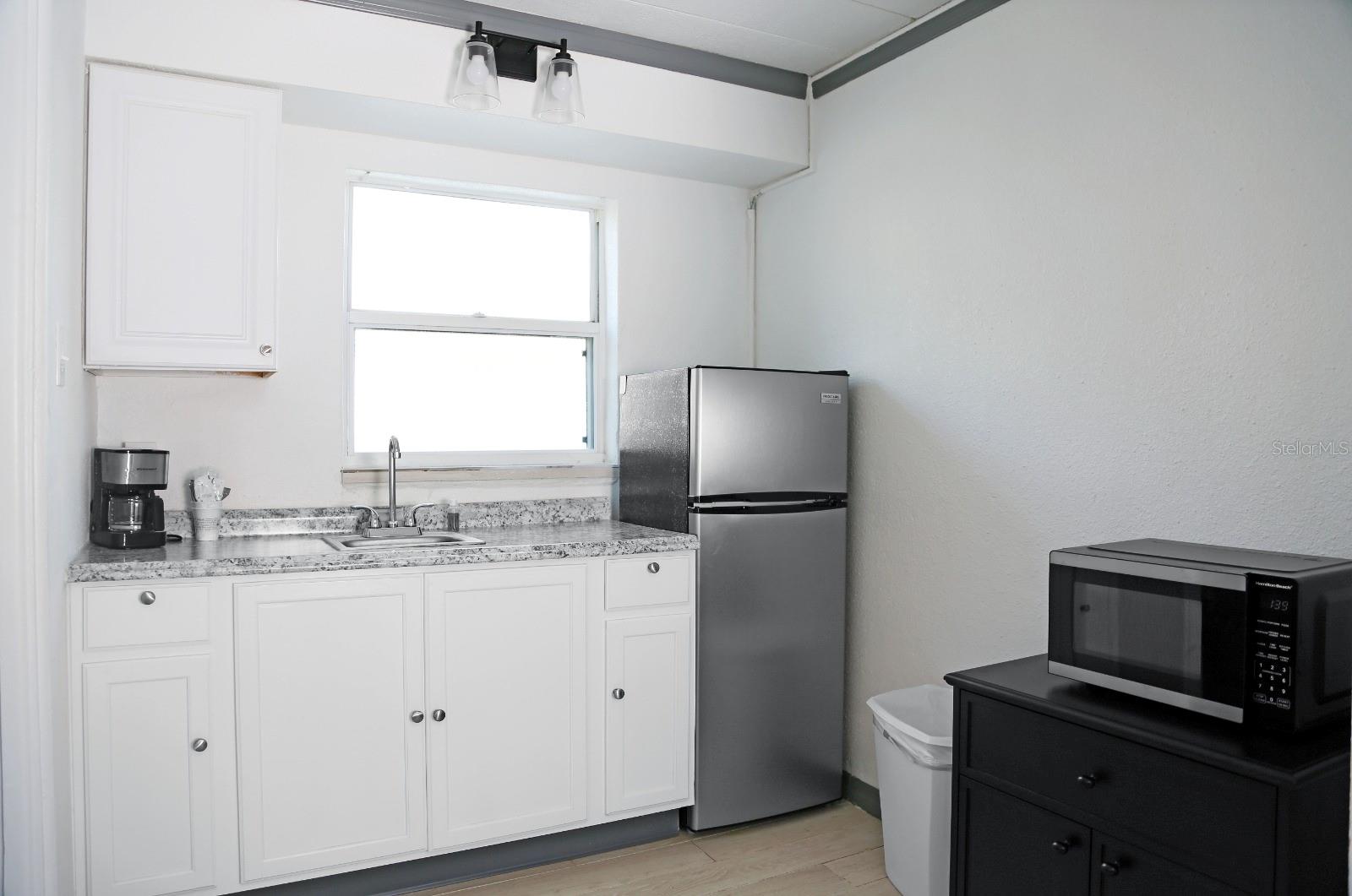 Image 21 of 41 For 14711 Gulf Boulevard