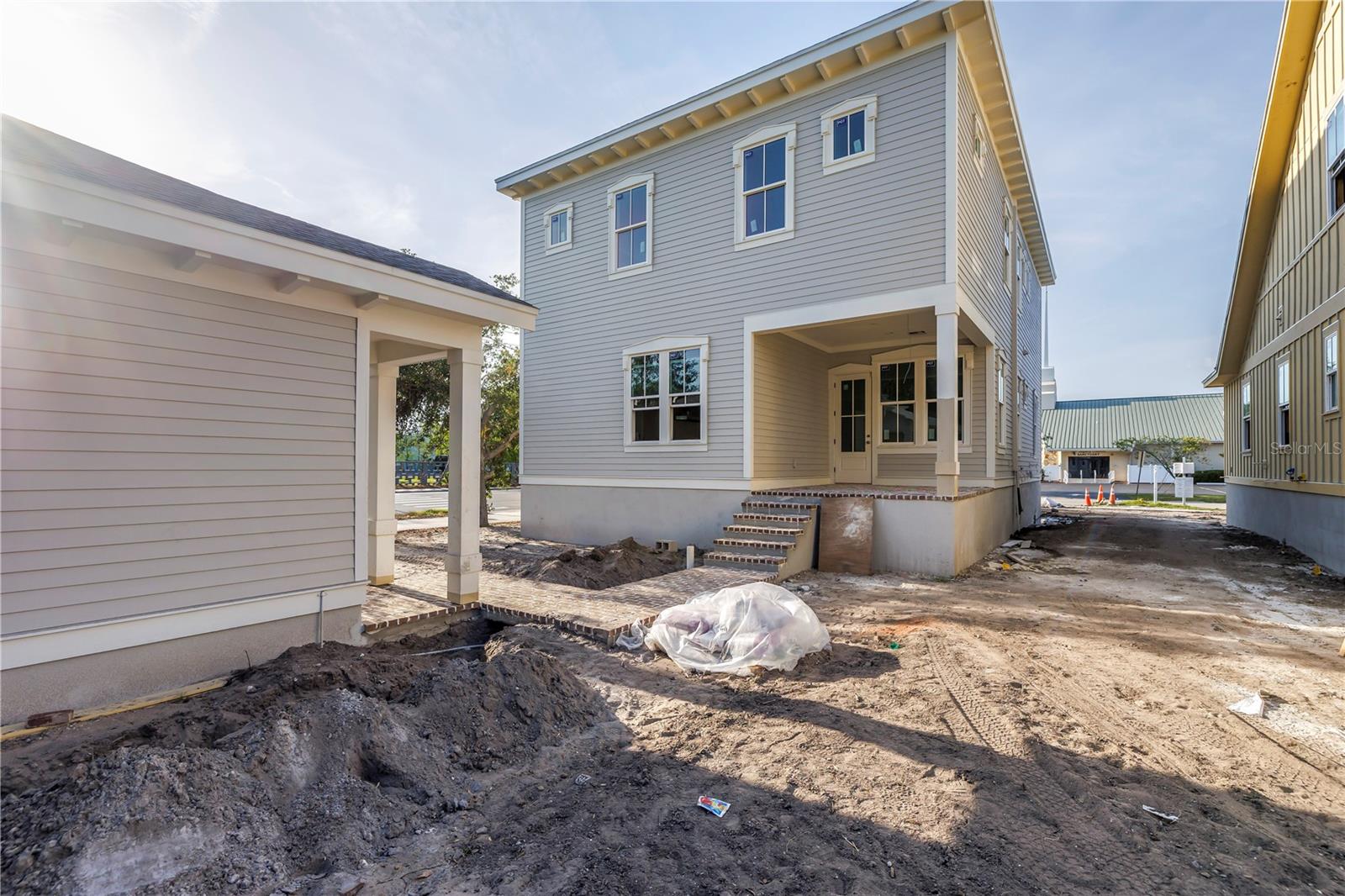 Image 13 of 20 For 100 37th Avenue Ne
