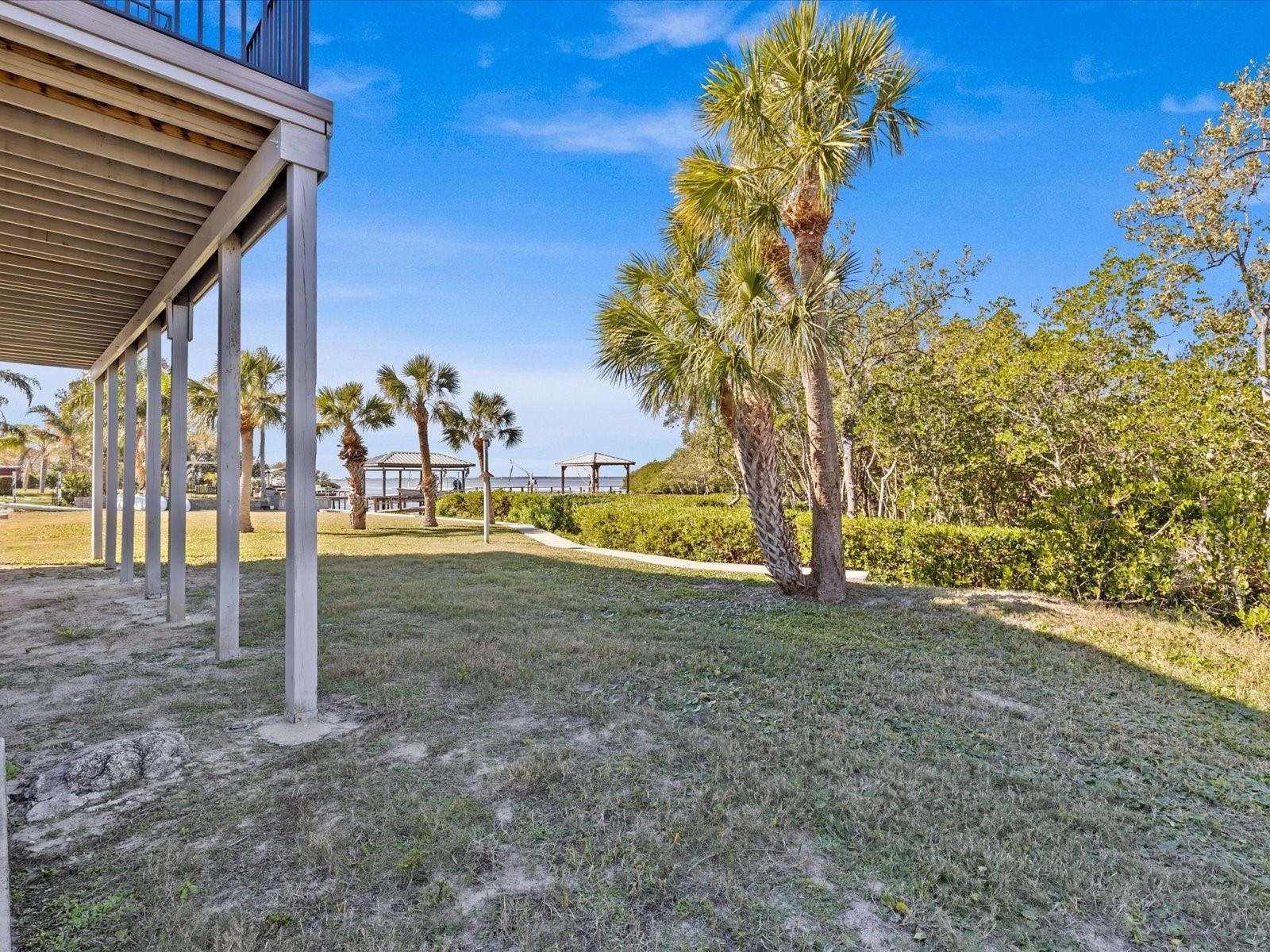 Listing photo id 48 for 1614 Sea Breeze Drive