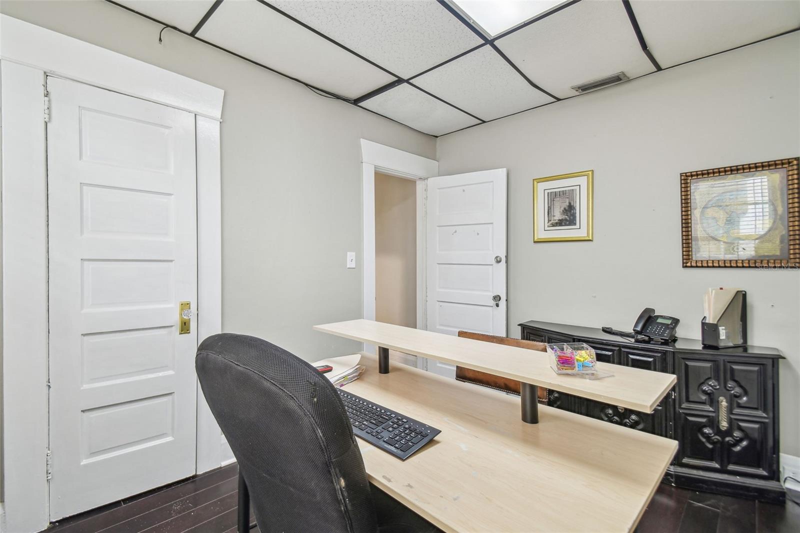 Listing photo id 17 for 304 Westland Avenue