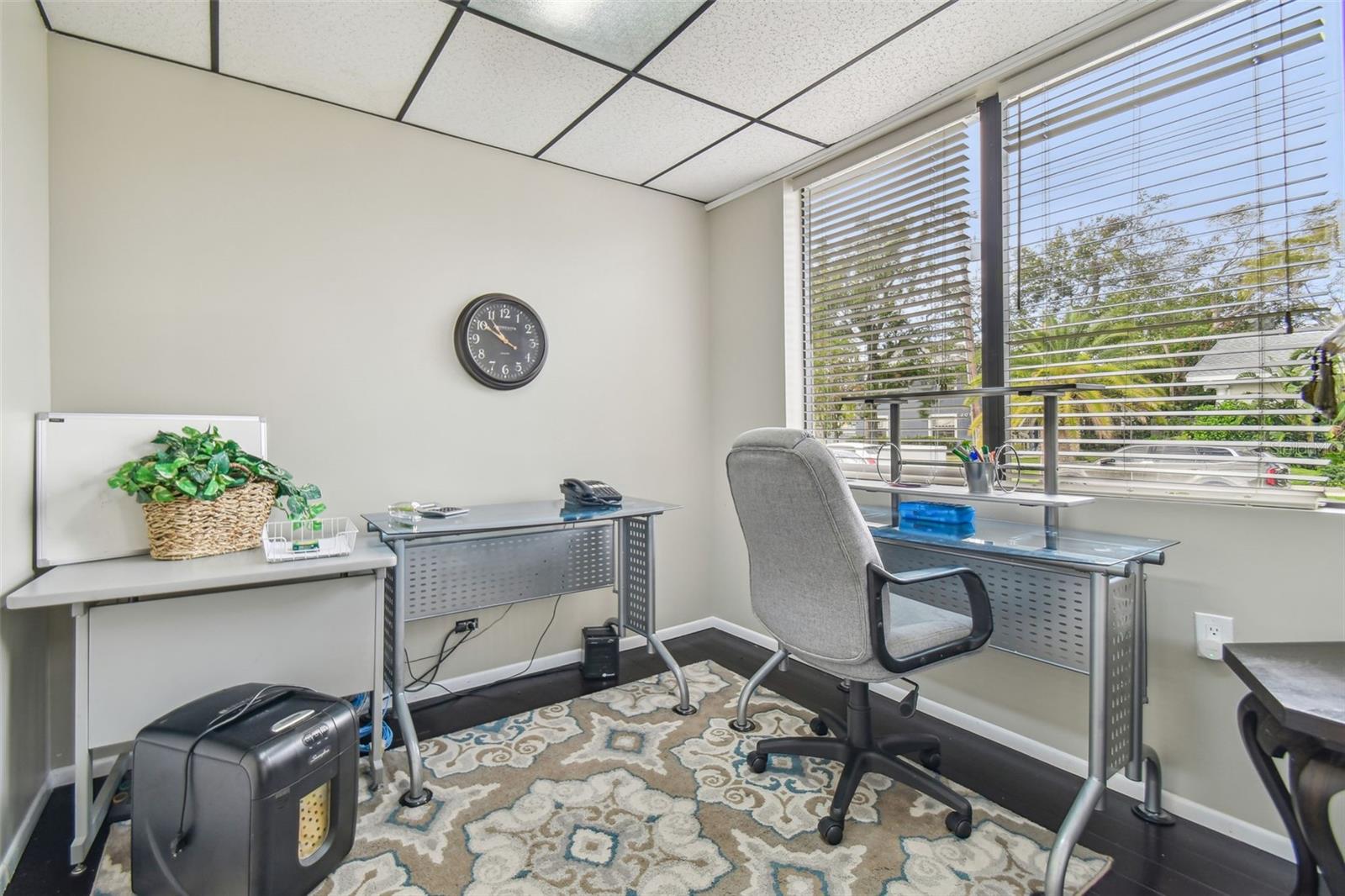 Listing photo id 1 for 304 Westland Avenue