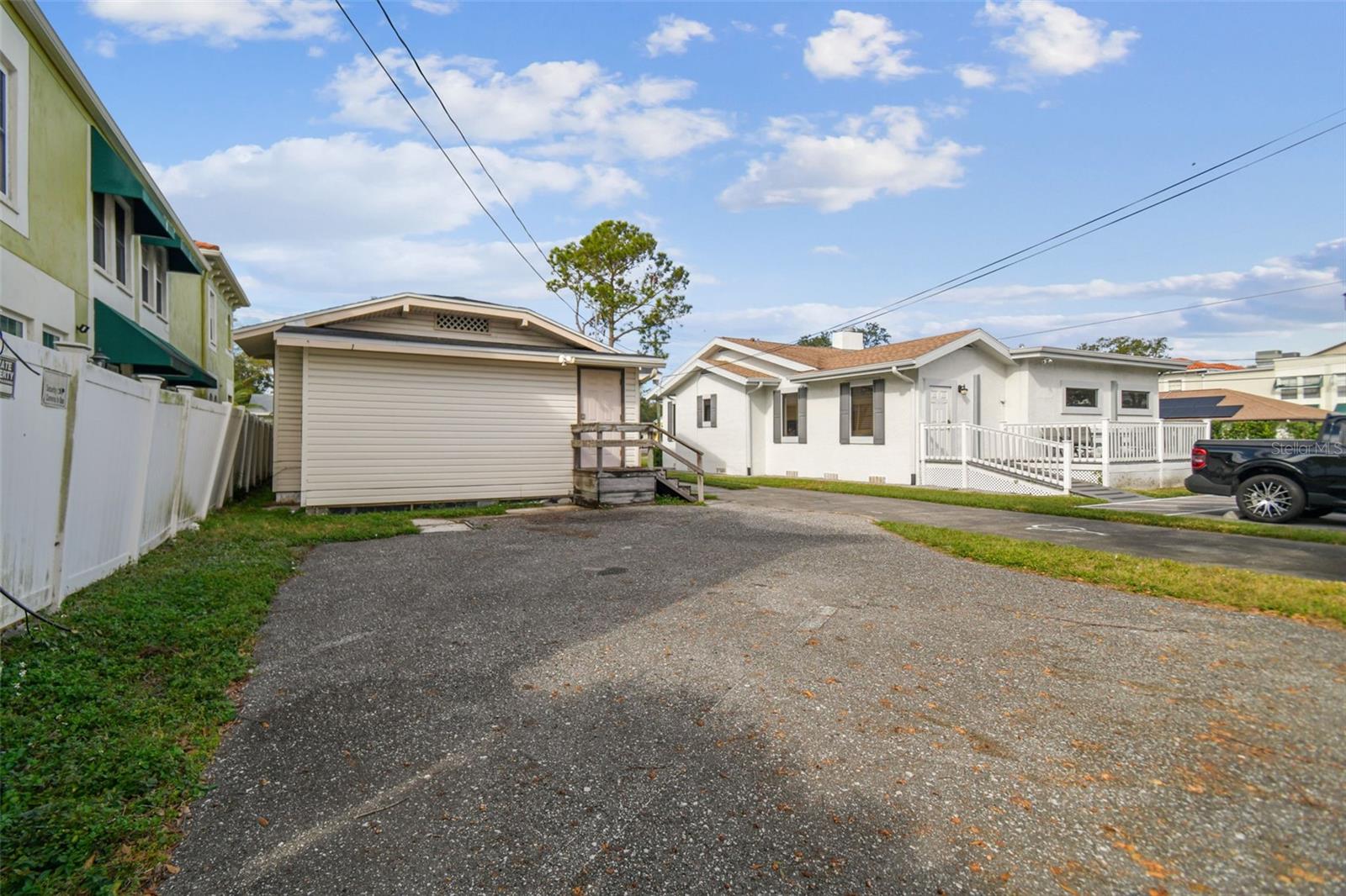 Listing photo id 28 for 304 Westland Avenue