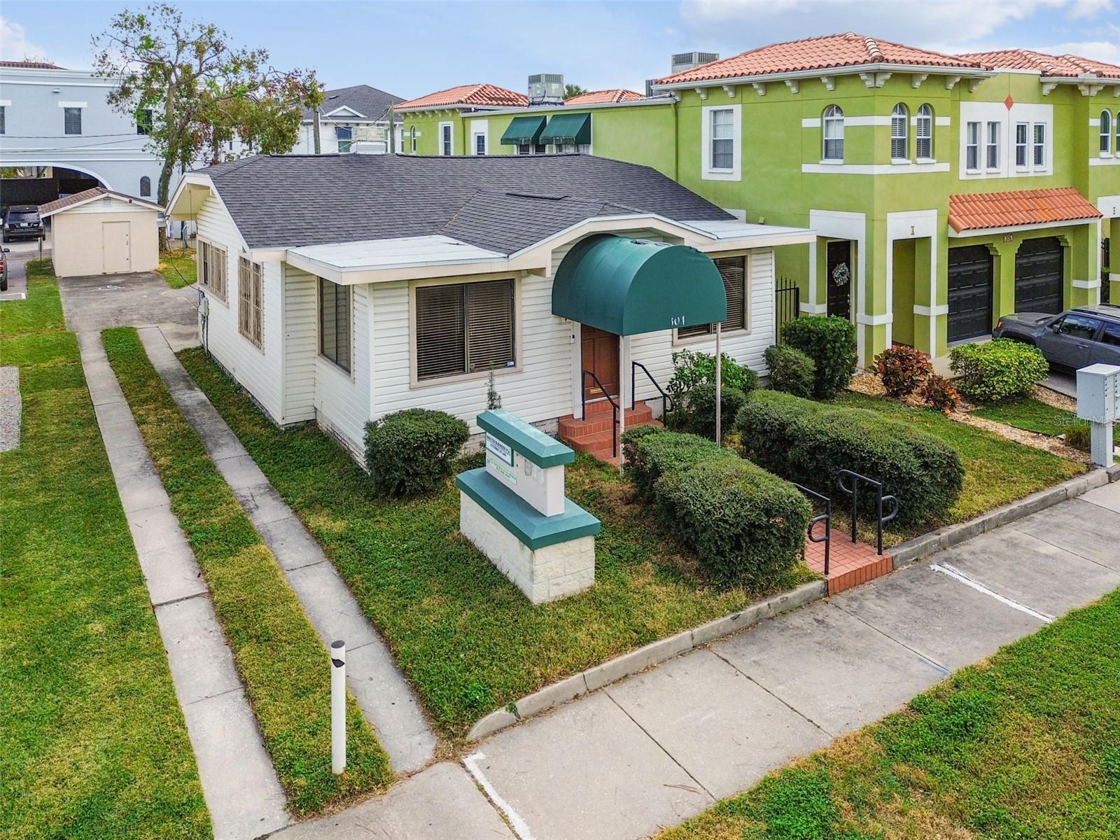 Listing photo id 33 for 304 Westland Avenue