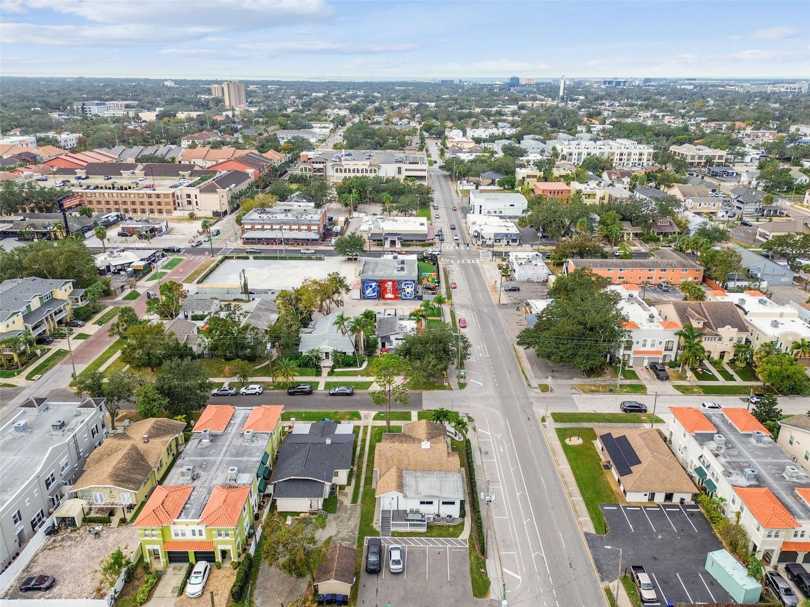 Listing photo id 51 for 304 Westland Avenue