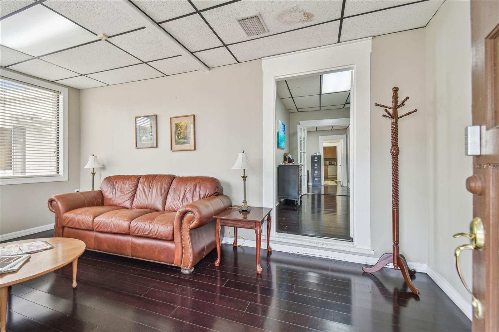 Listing photo id 6 for 304 Westland Avenue