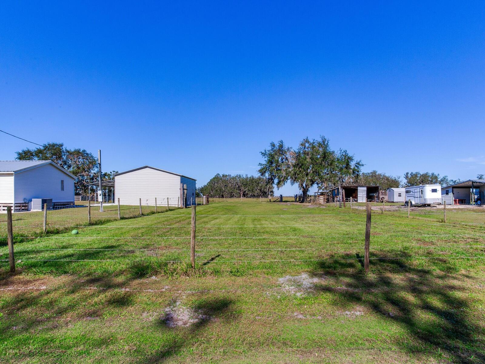 Listing photo id 39 for 11312 Colding Road