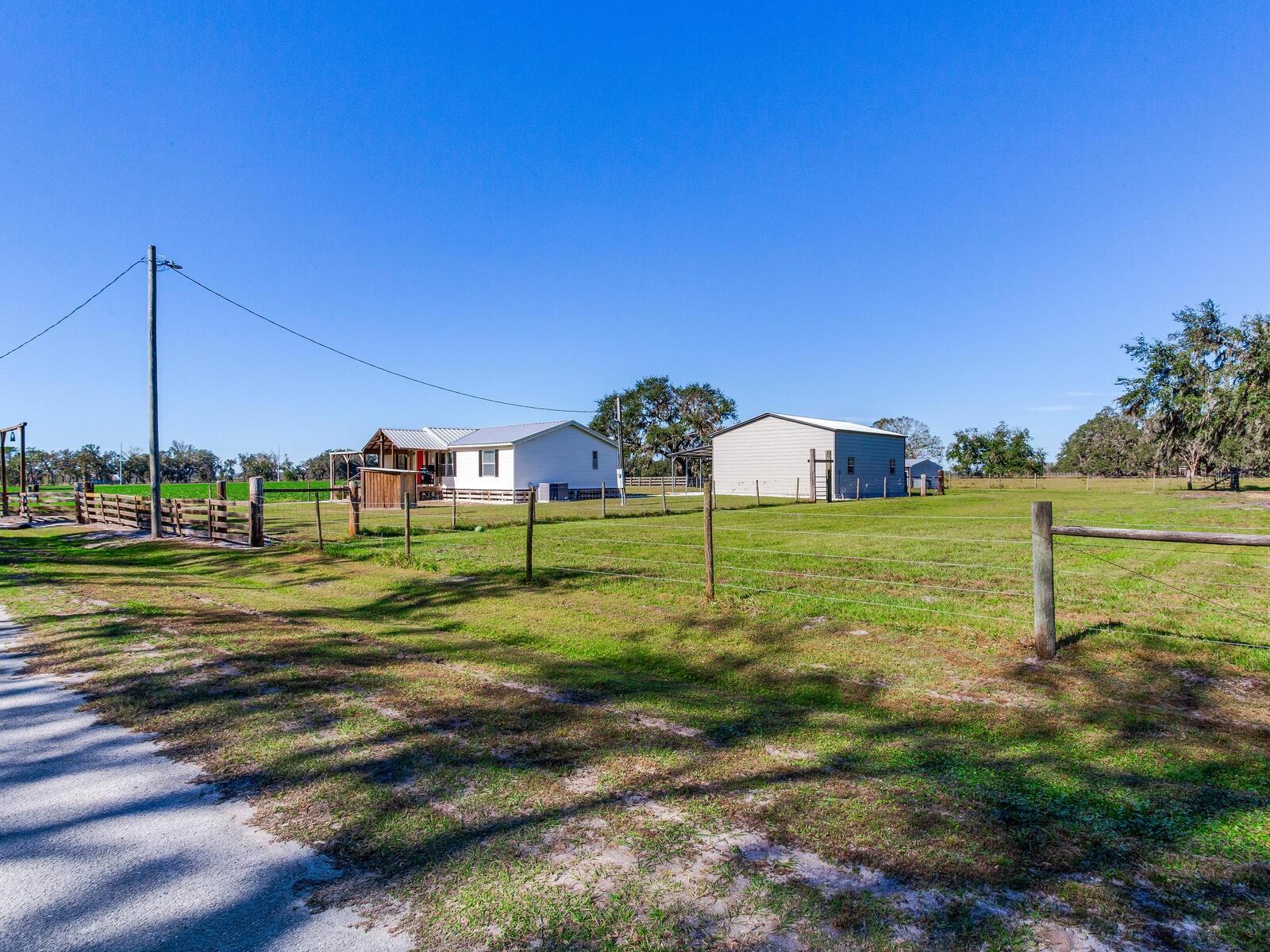 Listing photo id 40 for 11312 Colding Road