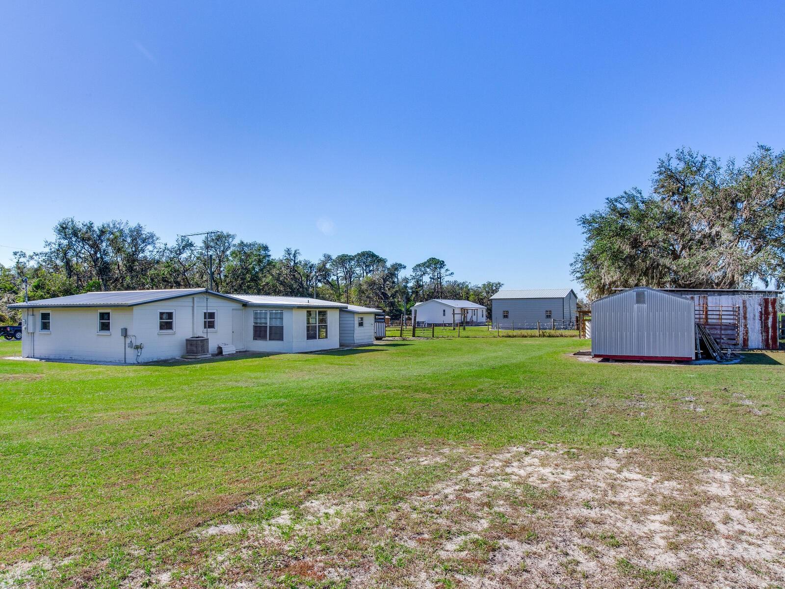 Listing photo id 76 for 11312 Colding Road