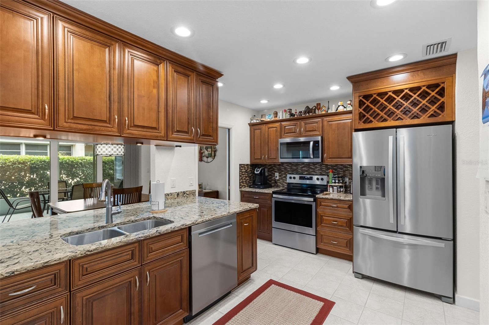 Image 11 of 42 For 6553 Grand Bahama Drive