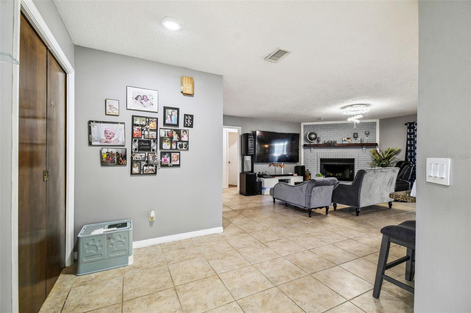 Image 81 of 100 For 25555 Oaks Boulevard