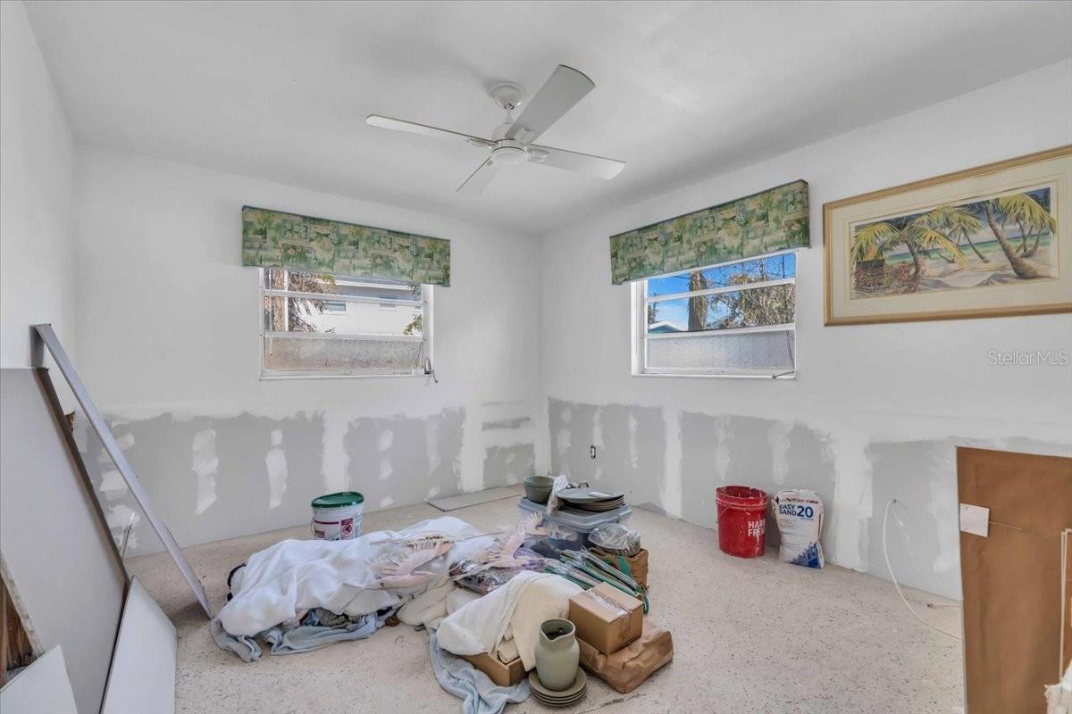 Image 11 of 28 For 11435 2nd Street E