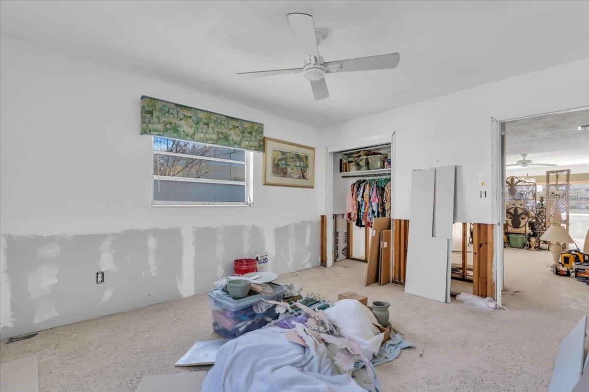 Image 12 of 28 For 11435 2nd Street E