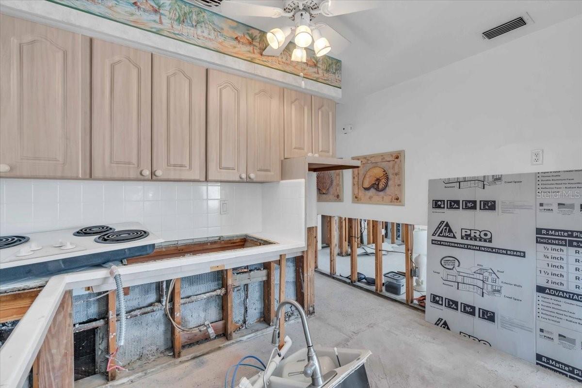 Image 5 of 28 For 11435 2nd Street E