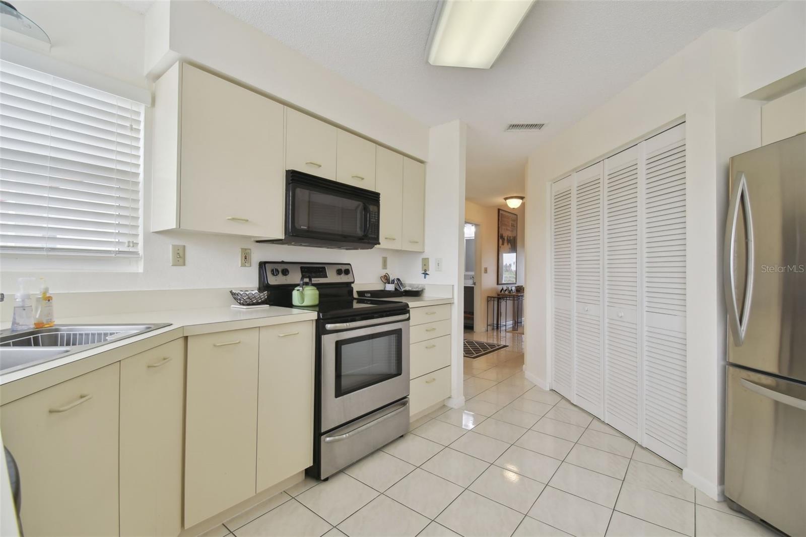 Image 8 of 66 For 6181 Bahia Del Mar Boulevard 209