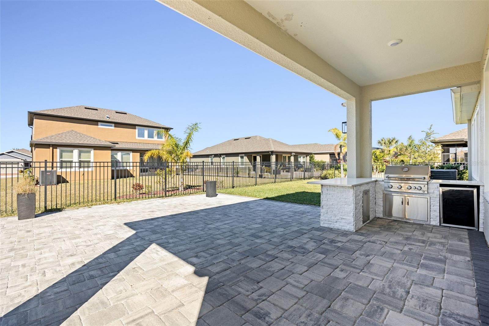Image 35 of 74 For 6232 Sea Air Drive