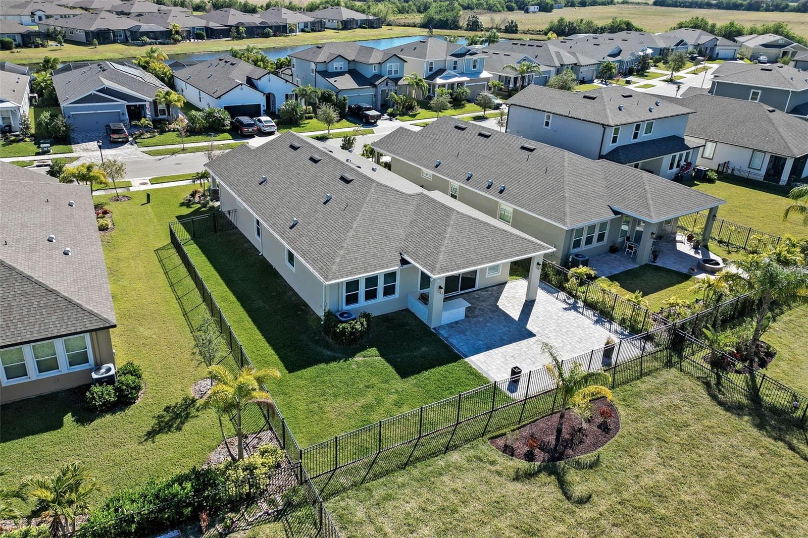 Image 43 of 74 For 6232 Sea Air Drive