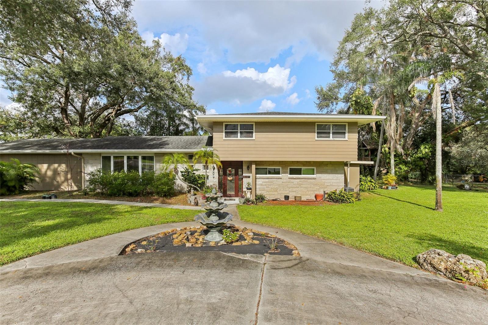 Details for 1614 King James Court, LAKELAND, FL 33813