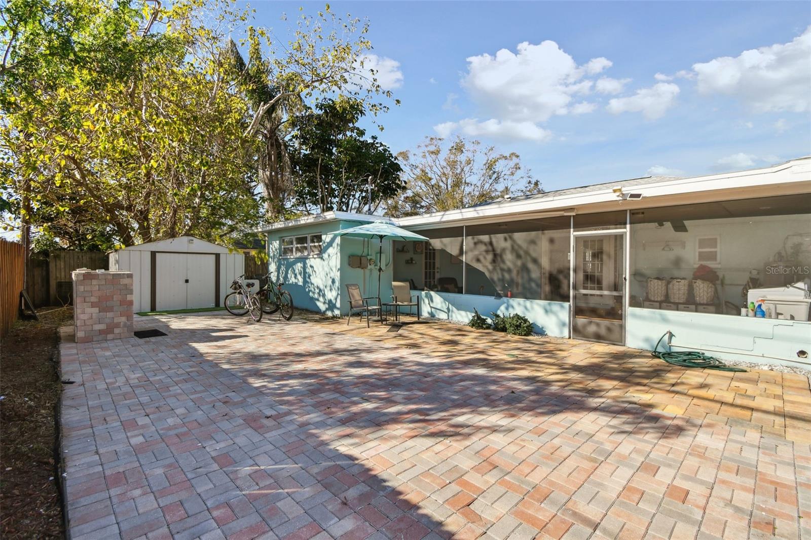 Listing photo id 60 for 1245 Palm Street