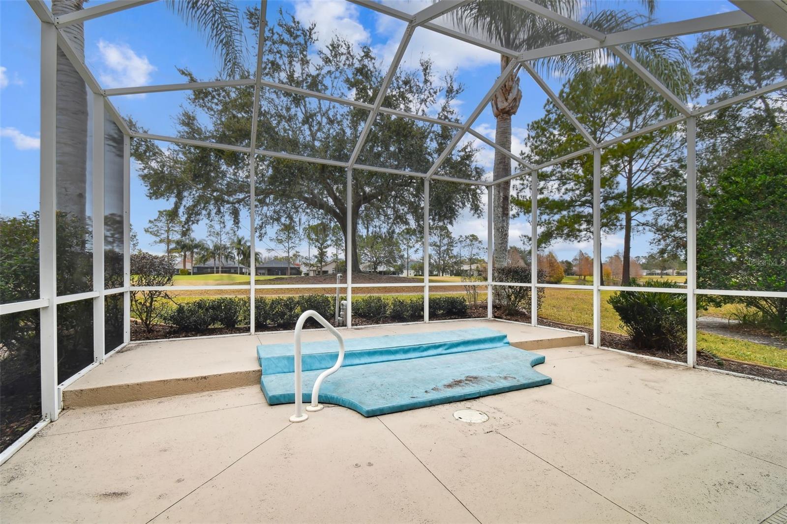 Listing photo id 53 for 23641 Coral Ridge Lane