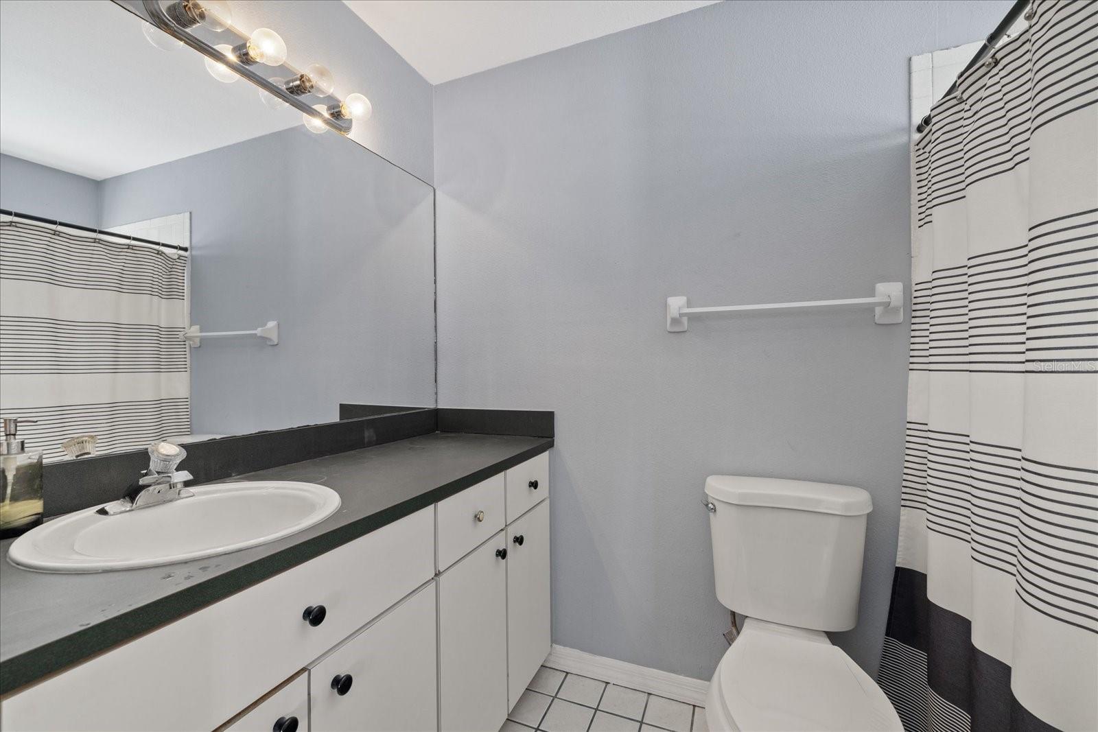 Listing photo id 13 for 12575 Maleo Rd