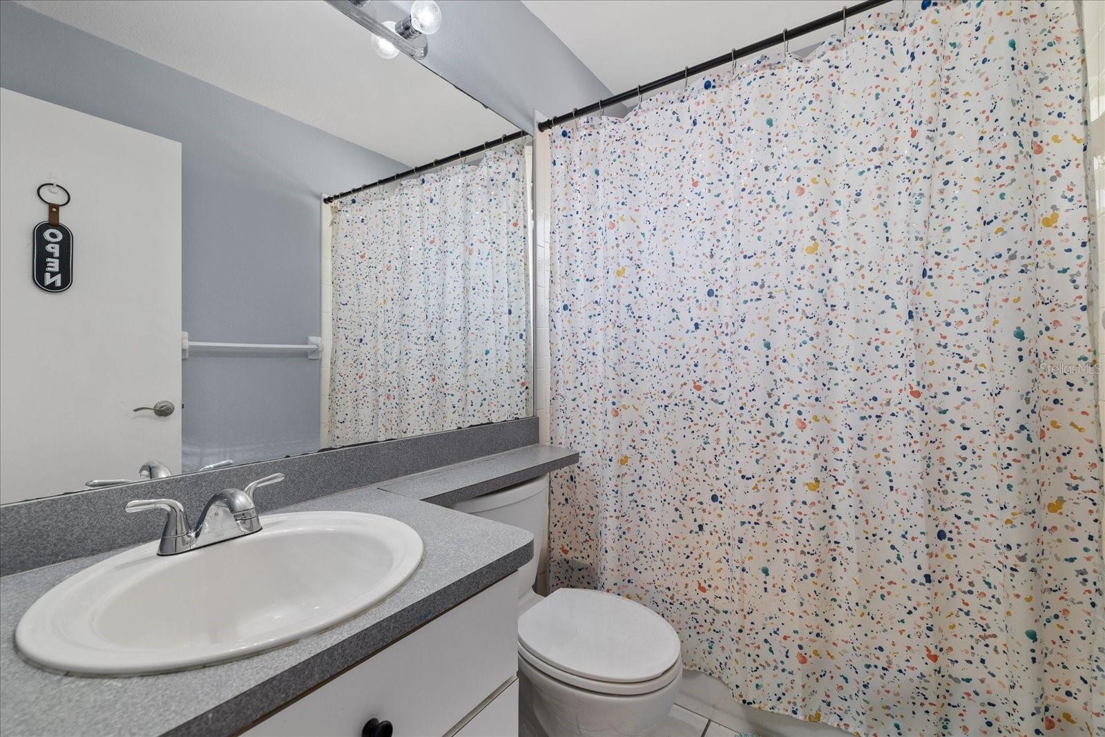 Listing photo id 15 for 12575 Maleo Rd