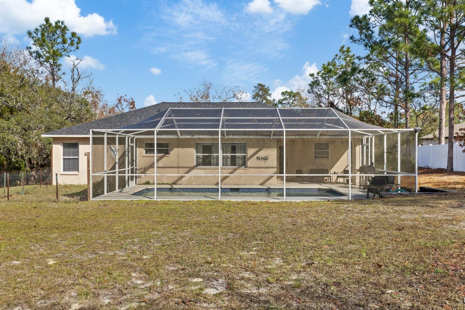 Listing photo id 20 for 12575 Maleo Rd