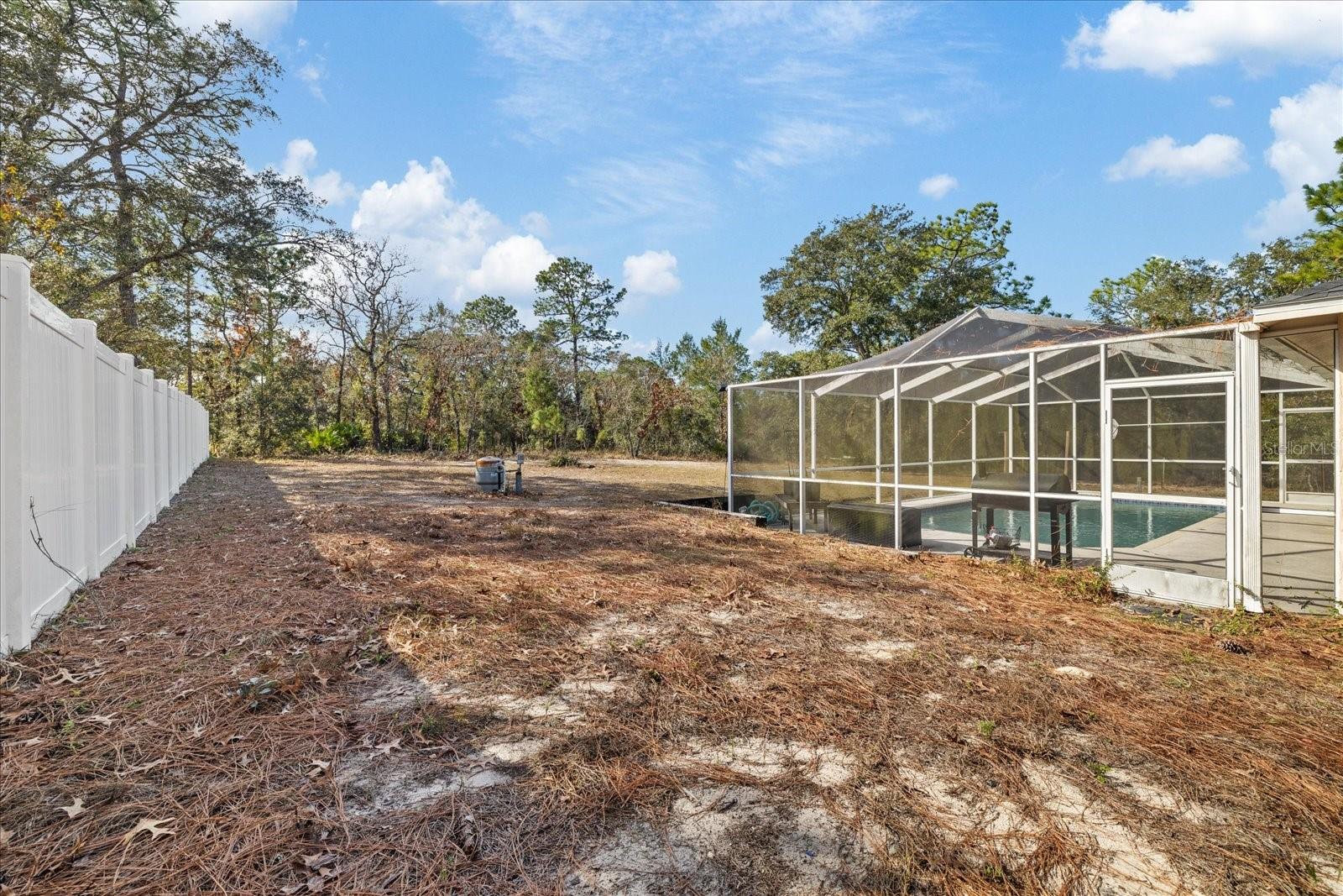 Listing photo id 22 for 12575 Maleo Rd